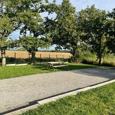 De Groupe Avec Piscine, Jacuzzi Et Vue Nature
