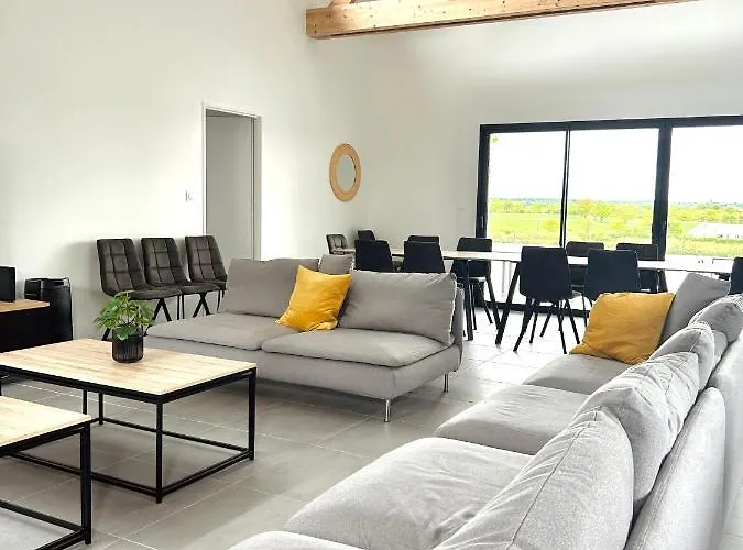 De Groupe Avec Piscine, Jacuzzi Et Vue Nature Villa Pierric