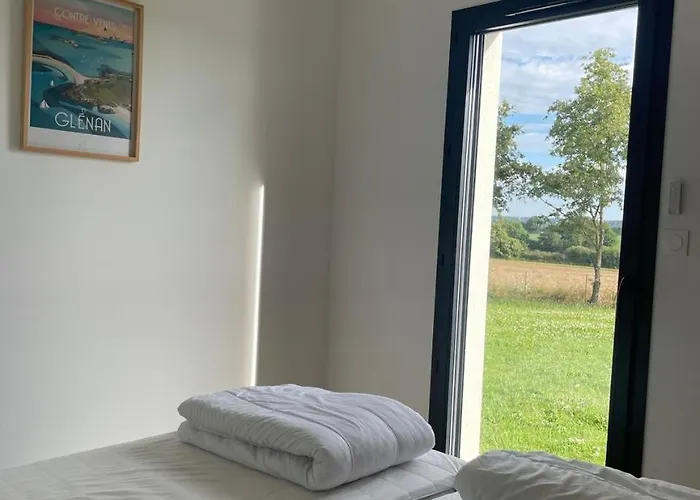 Villa De Groupe Avec Piscine, Jacuzzi Et Vue Nature Pierric